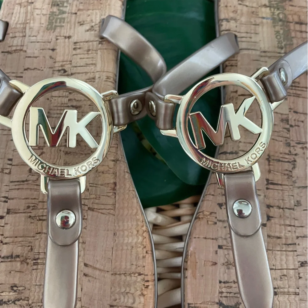 MICHAEL Michael Kors jelly flip-flops gold tone logo cork slip-on sandals size 8